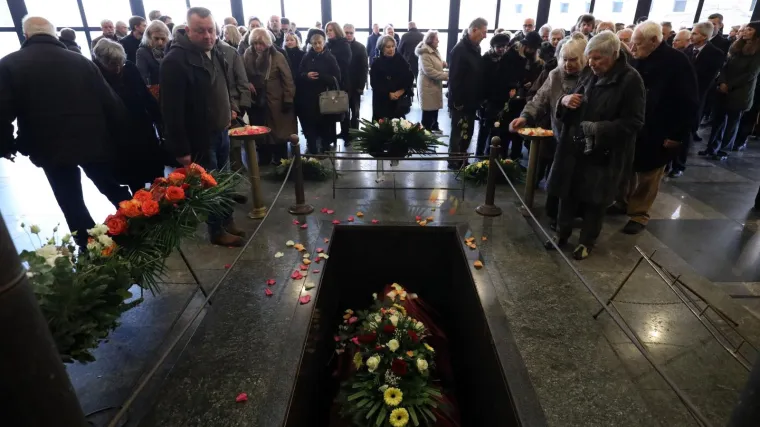 POSLJEDNJI ISPRAĆAJ MILANA SIJERKOVIĆA: Omiljeni meteorolog kremiran na Mirogoju