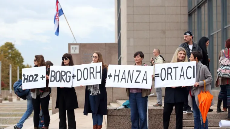 Gong: Povjerenstvo treba istražiti izdavanje knjige Martine Dalić i Vujčićeve sastanke