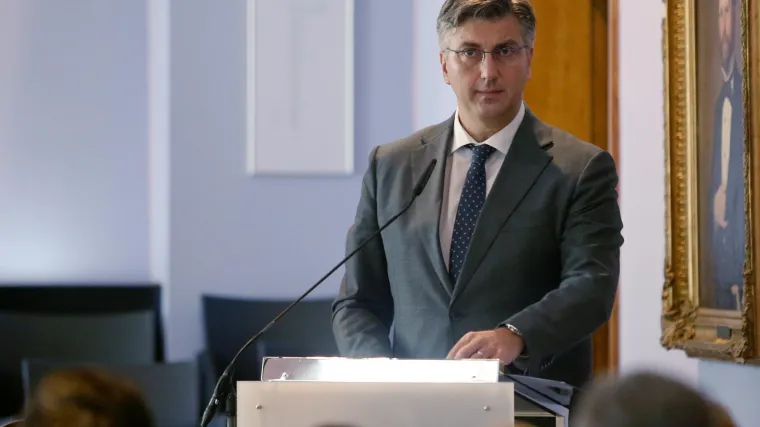 Plenković austrijskim Hrvatima obećao daljnju podr&scaron;ku: 'Bitno nam je da participirate u izborima'