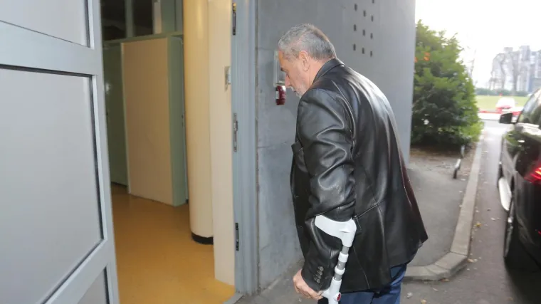 Nije oti&scaron;ao na kućnu njegu, ide u svoje poznate obilaske