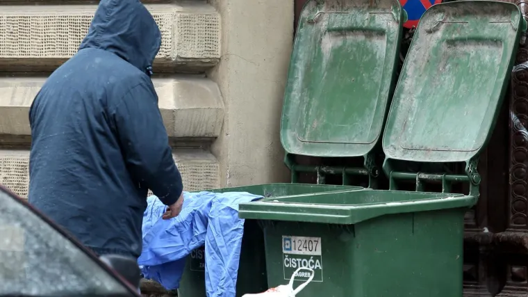 'Djeca mi jedu samo jednom na dan, ne tražimo ni&scaron;ta osim odjeće i obuće...'