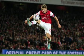 Ruski igrač mrtav pijan iza&scaron;ao iz striptiz kluba i skočio na konja