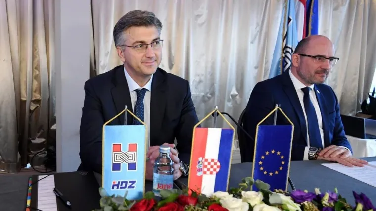 Sve hladniji odnos Plenkovića i Brkića: 'Idealna opcija je da sam podnese ostavku'