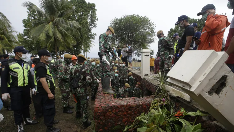 VIDEO Smrtonosni val ubio 280 ljudi: Vulkan opet erumpirao, strahuje se od drugog tsunamija