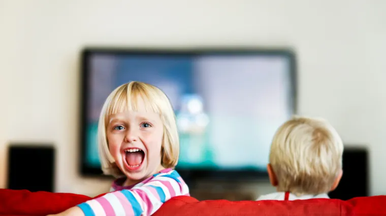 Znate li kako gledati filmove online na smart TV-u?