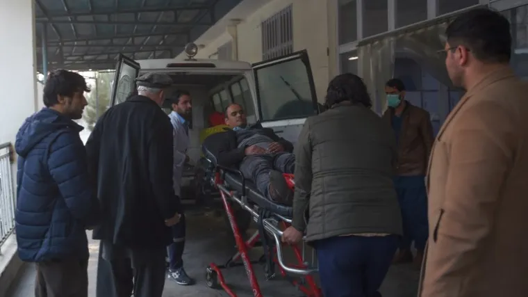 Prvo je grunula autobomba, a onda je počela pucnjava