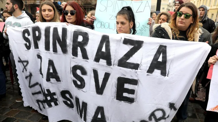 'Gurate moje dijete u smrt, ne date lijek. Koliko košta njen život?'