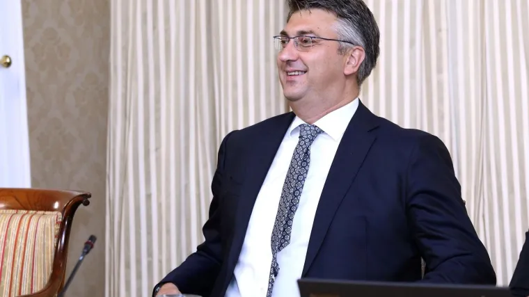 'Naša Vlada ima nekorektan odnos prema narodu, sve što su napravili, bilo je samo s jednim ciljem'