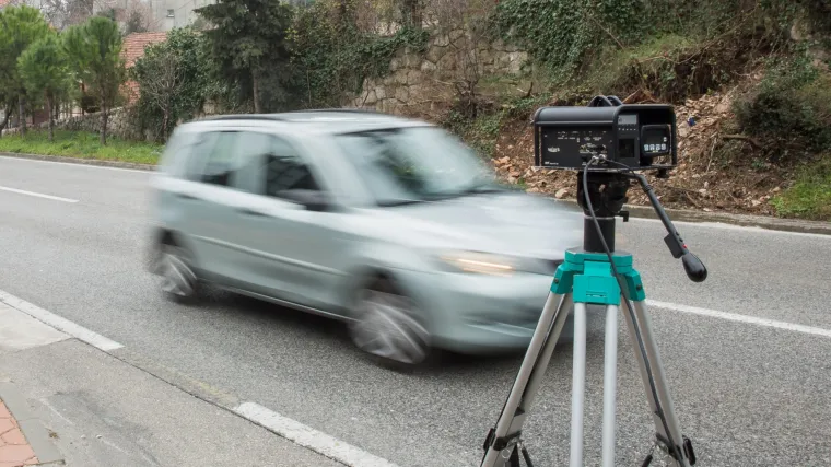 MUP povećava broj radara: Snime li vas bez pojasa ili kako razgovarate na mobitel, dobit ćete kaznu