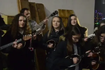 Božićne pjesme - KUD Stari graničar Cirkvena