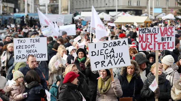 &Scaron;trajkovi u &scaron;kverovima, pregovori o plaćama u javnom sektoru, prosvjedi protiv mirovinske reforme