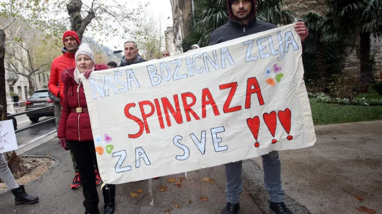 'Jana je na respiratoru već 6 godina, samo tražimo priliku da se zaustavi bolest'