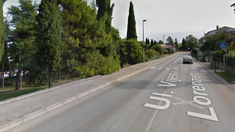 Na ravnom dijelu kombijem sletio s ceste i udario u zid, umro je na mjestu nesreće