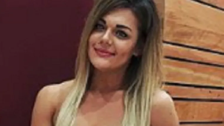 Pozirala u outfitu koji malo toga ostavlja ma&scaron;ti