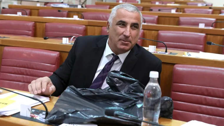 Prebjegao u Bandićev klub: Jedna Madjerova kći radi u Gradskoj upravi, a druga u ZET-u