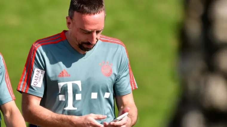 Hvalisao se odreskom umočenim u zlato: Bayern o&scaron;tro kaznio Francka Riberyja