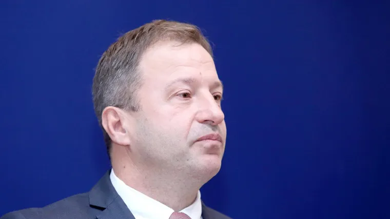 'Vlada, Agrokor i DORH priti&scaron;ću lokalne čelnike na prepu&scaron;tanje državnog zemlji&scaron;ta'