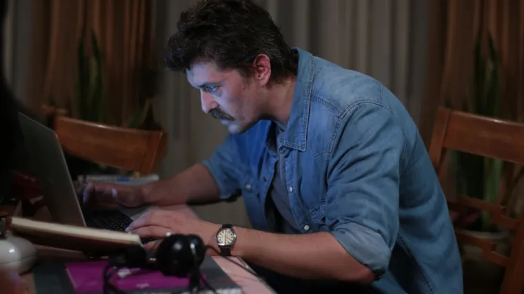 Mehmetu koji je na tragu Keremu Hasan probu&scaron;i gume (Ukradeni život)