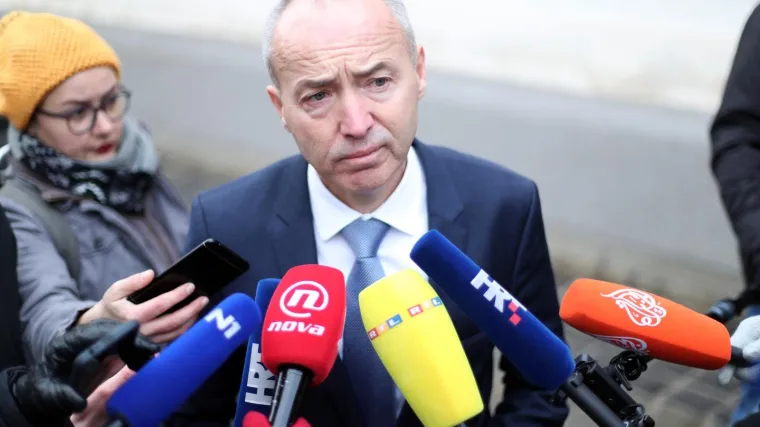 'Sigurnost nije ugrožena, Hrvatska ima jaku vojsku'