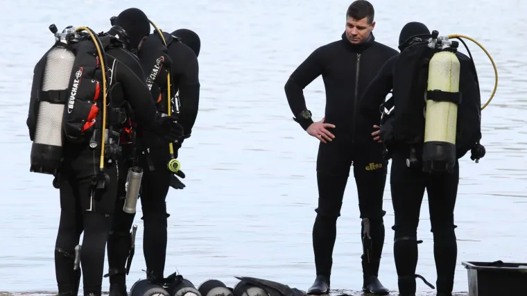 U požaru su stradali Mate i Ivica, za Davorom, strastvenim ronicem se traga: 'Uvijek bi mi pomogao'