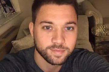 Automobilom sletio s ceste i završio u jarku