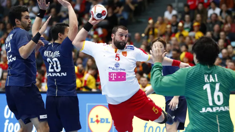 Makedonac pobijesnio na odluku parlamenta: 'Može nas biti sram'