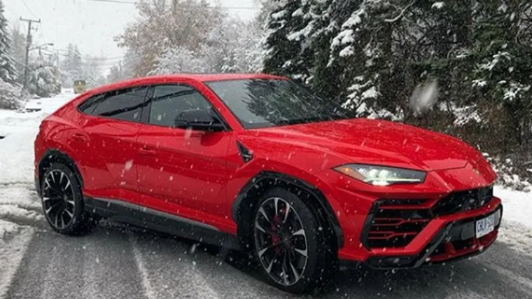 Kupio 200.000 $ vrijedan Lamborghini Urus, a onda ga je dočekao natpis 'Lanborghini'