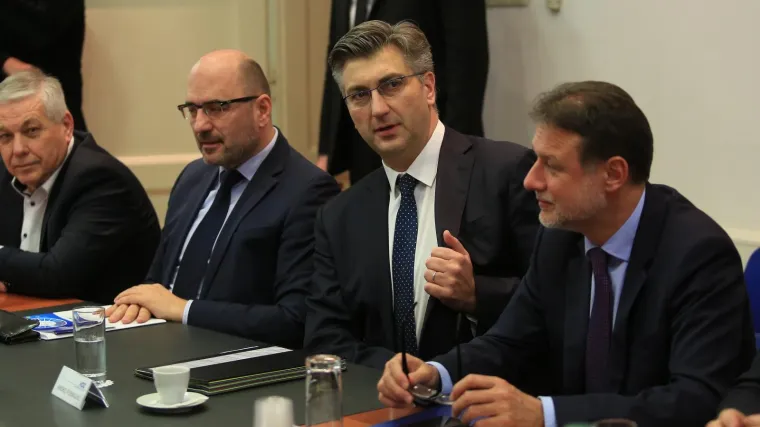 'Ivan Penava nije nadležan za vođenje politike HDZ-a'