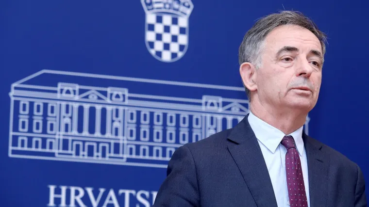 Pupovac o&scaron;tro odgovorio Penavi: 'Penava bi htio da Srba u Vukovaru nema'