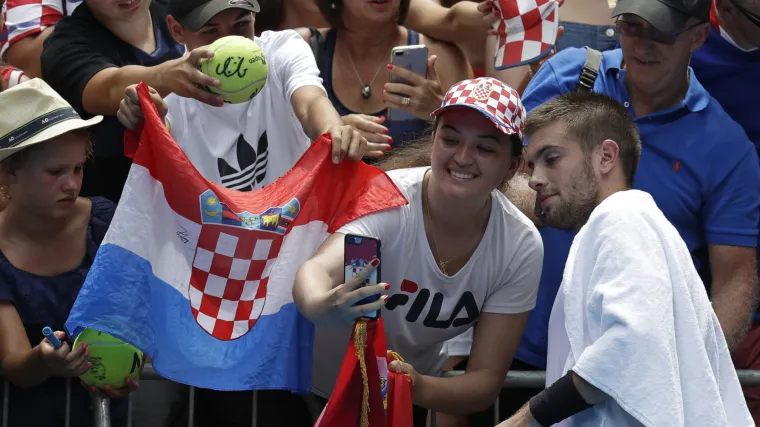 Početak iz snova za hrvatski tenis u Melbourneu: Ćorić i Karlović za pet od pet