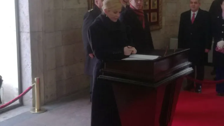 Grabar-Kitarović u Turskoj: U četiri oka razgovarat će s Erdoganom