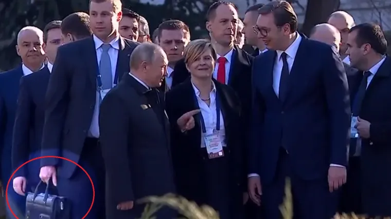 Ova aktovka ima svoje ime i vrlo opasnu zadaću