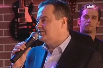 Vučić priredio svečani ručak za 100 uzvanika, a Dačić opet pjevao