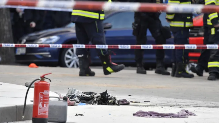 Na istom mjestu kao i Palach: Mu&scaron;karac se zapalio u Pragu