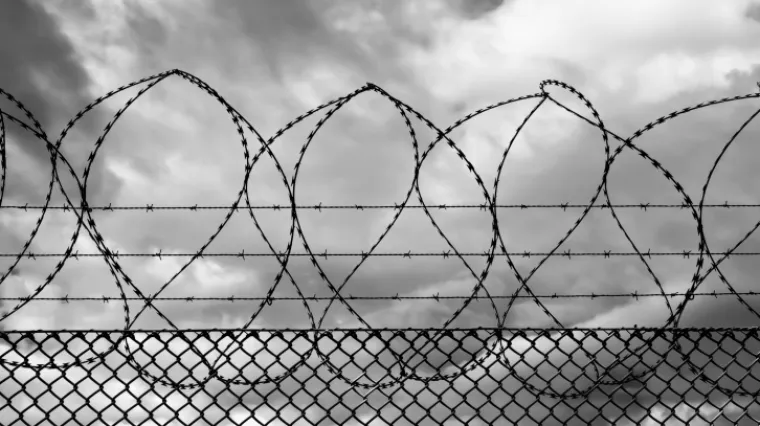 Prvi pokop žrtava holokausta u Velikoj Britaniji: 'Govor mržnje lako može postati zločin iz mržnje'