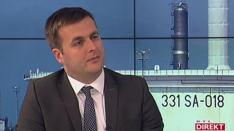 Ćorić najavio poskupljenje plina: 'Doći će do korekcije cijene plina neovisno o LNG-u'