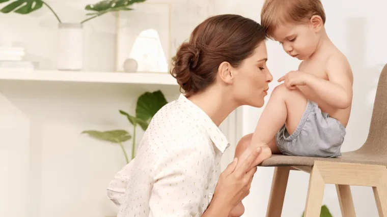 Njeguje i uklanja tragove povr&scaron;inskih rana i iritacija kože cijele obitelji