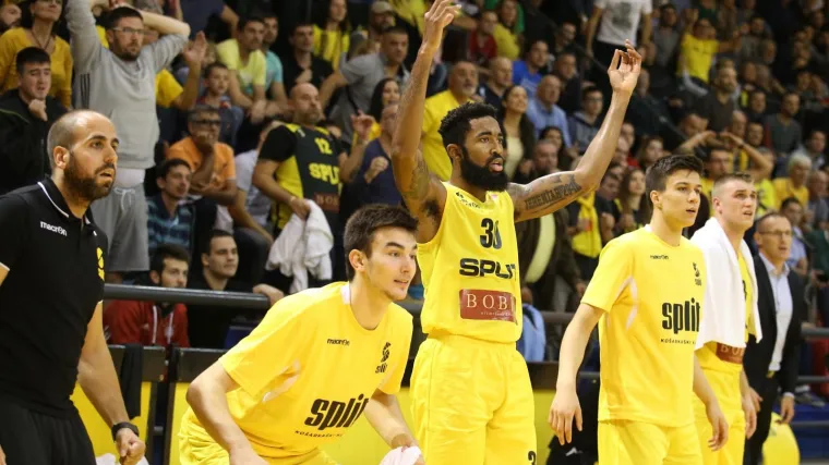 Split se rastao s ozlijeđenim Amerikancem