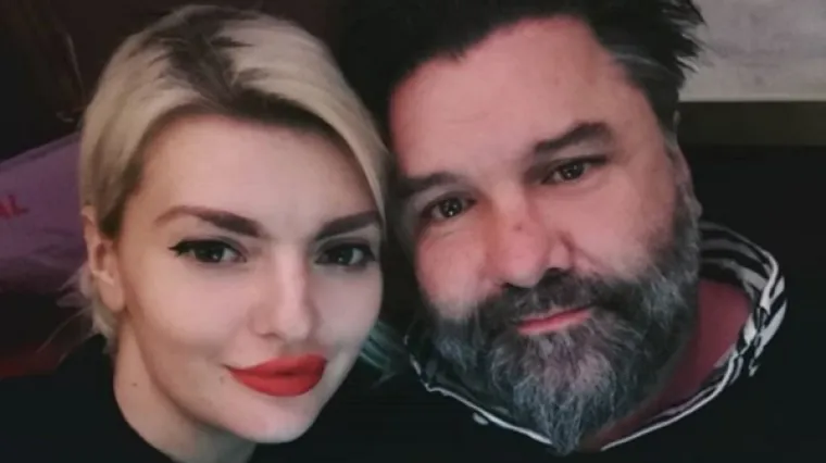 'Kad izađem van, &scaron;alje mi 3000 poruka'