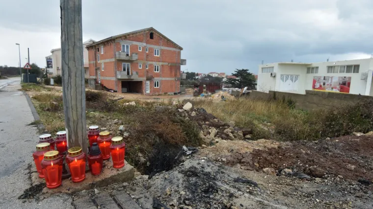 Izgorjela dvojica mu&scaron;karaca: 'Nakon udarca čula se eksplozija, od plamena se nije moglo prići'