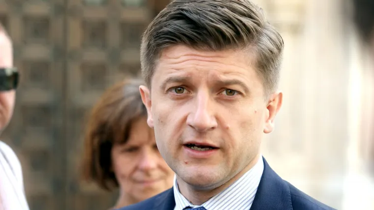 Ministar financija blokirat će pristup tim stranicama