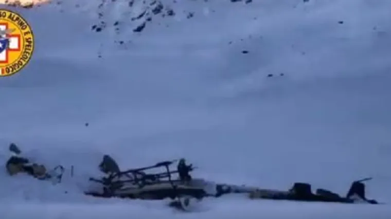 Sudarili se avion i helikopter, petero mrtvih