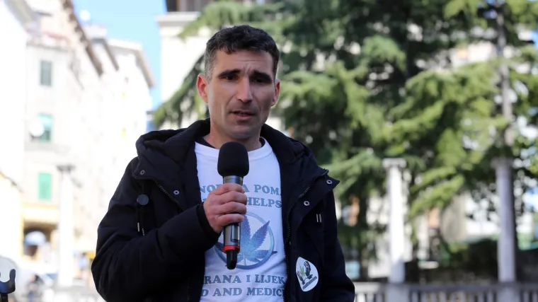 'Svako ljudsko biće ima pravo na izbor, život i samoliječenje. Meni je svaki dan spašavanje života'