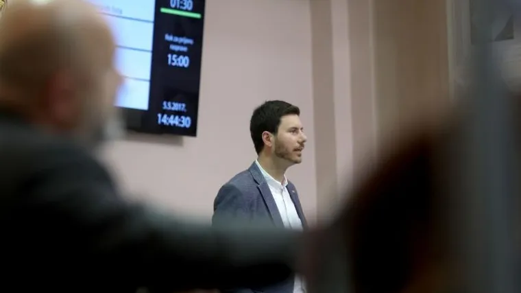 Pernar i dalje ratuje protiv novinara: Usporedio ih s Hitlerom; Policija započela istragu