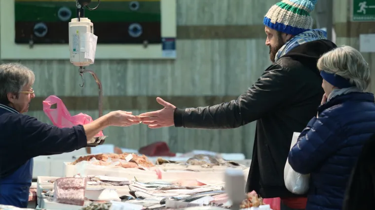 Niži PDV - manja cijena ribe? Evo &scaron;to smo otkrili na riječkoj i zagrebačkoj tržnici