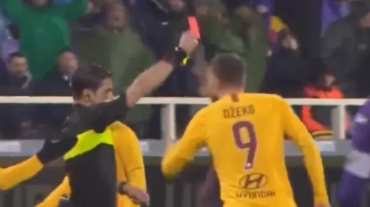 VIDEO Ružne scene u Italiji: Džeko dobio direktan crveni, sucu pljunuo u lice?