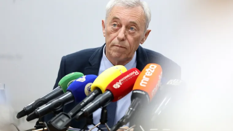 Ipak, jedna sitnica neodoljivo podsjeća upravo na njega