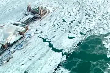 Ljudi izlaze van sa skijaškim maskama, kažu da ne osjećaju svoju kožu