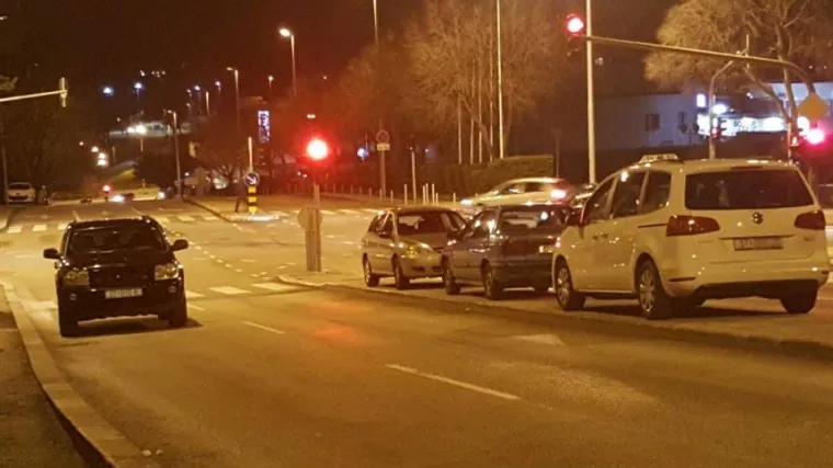 Građani u šoku! Pogledajte kako bivši policijski načelnik parkira svoj automobil