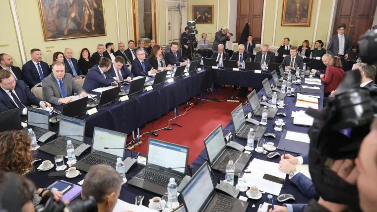 Plenković: Radovi na Pelje&scaron;kom mostu trebaju biti zavr&scaron;eni točno za 3 godine